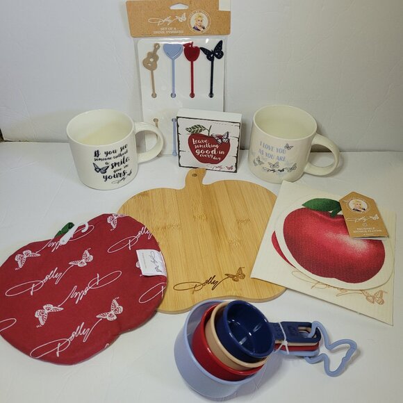 Kitchen Set with Red and Blue Accessories - Picture 1 of 6